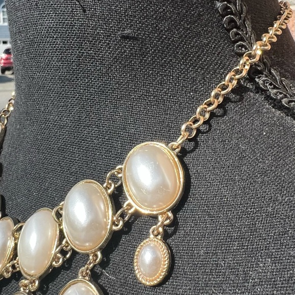 Classy Pearl & Gold Necklace - Picture 5 of 10